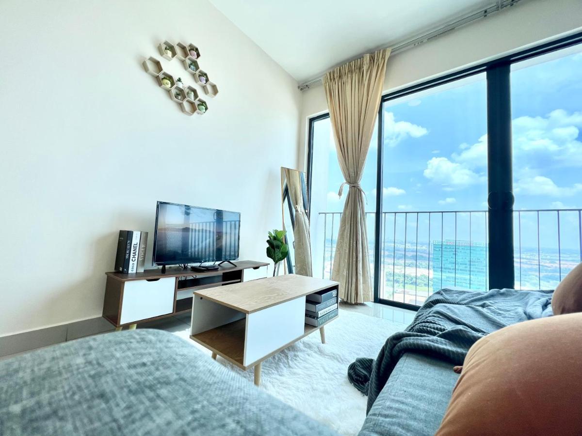 A 1-4 Pax Cozy Studio Tv Box Pool 100Mps Wifi 3 Bed Trefoil Setia Alam Exteriör bild